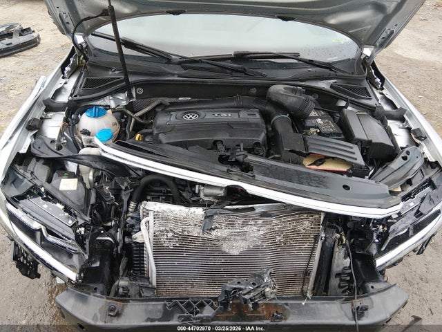 Aukcja sprzedaży 2017 Volkswagen Passat 1.8t R-line, vin: 1VWDT7A35HC079988, numer aukcji: 44702970