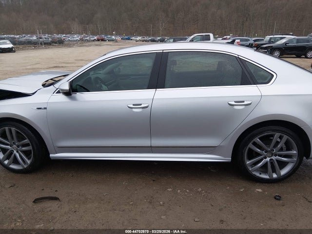 Aukcja sprzedaży 2017 Volkswagen Passat 1.8t R-line, vin: 1VWDT7A35HC079988, numer aukcji: 44702970