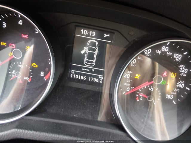 Aukcja sprzedaży 2017 Volkswagen Passat 1.8t R-line, vin: 1VWDT7A35HC079988, numer aukcji: 44702970