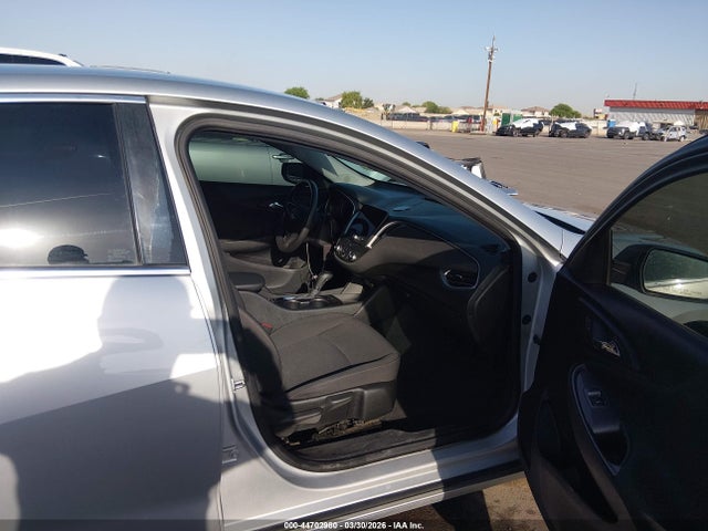 1G1ZC5ST6KF199437 Chevrolet Malibu 1fl