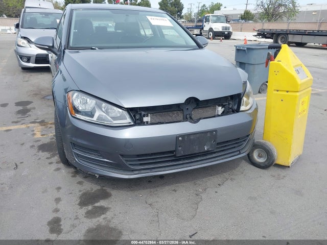 3VW217AU0FM018274 Volkswagen Golf Tsi S 4-door