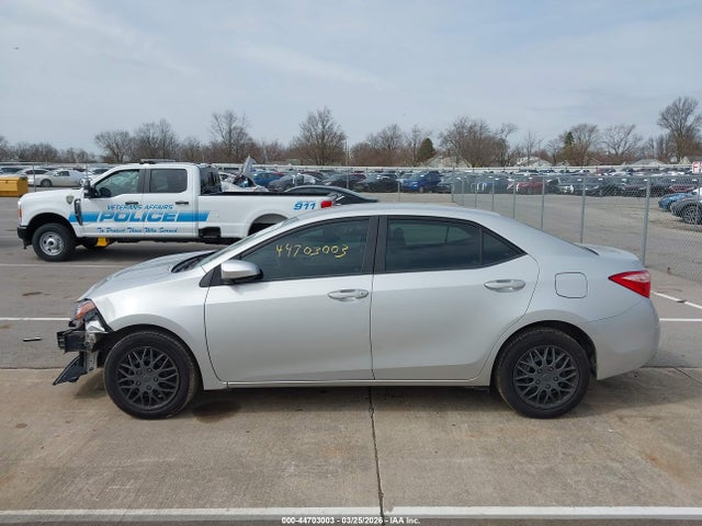 Toyota COROLLA LE 2018 5YFBURHE5JP847427 Image 14