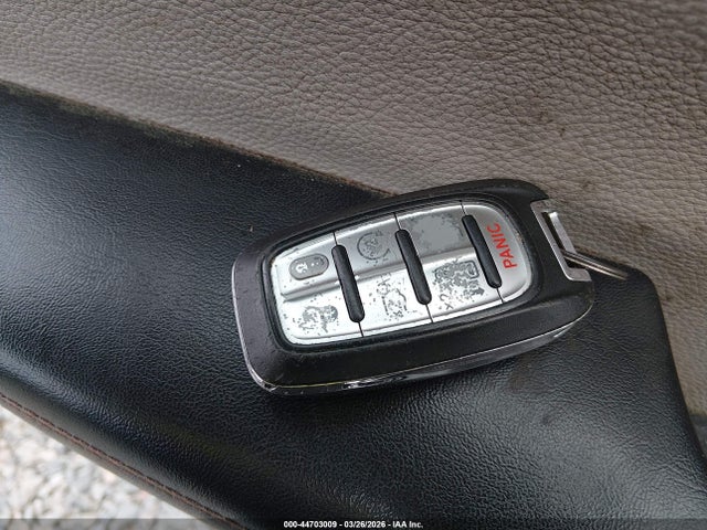 Продажа на аукционе авто 2020 Chrysler Pacifica Touring L, vin: 2C4RC1BG2LR279640, номер лота: 44703009