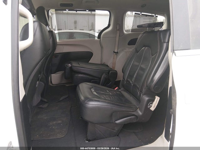 Продажа на аукционе авто 2020 Chrysler Pacifica Touring L, vin: 2C4RC1BG2LR279640, номер лота: 44703009
