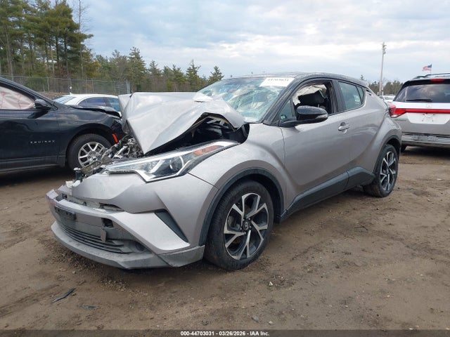 Toyota C-HR XLE 2019 NMTKHMBX4KR092666 Image 2