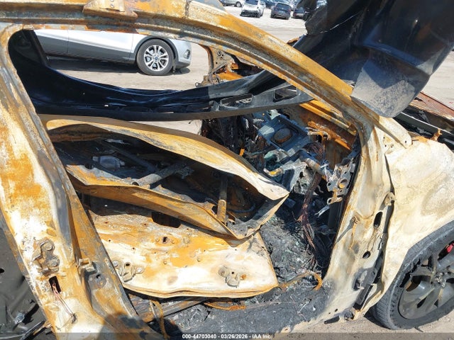 44703040 :رقم المزاد ، NMTKHMBX7JR031035 vin ، 2018 Toyota C-hr Xle Premium مزاد بيع