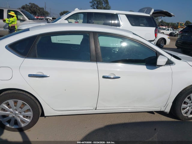 3N1AB7AP2HY213958 Nissan SENTRA SV
