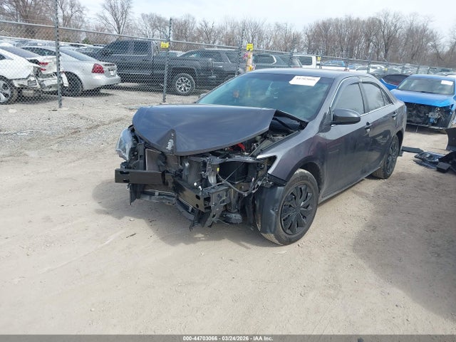 4T4BF1FK2ER425453 Toyota CAMRY LE