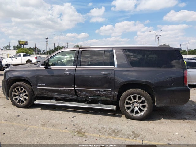 2015 Gmc Yukon Xl 1500 Denali მანქანა იყიდება აუქციონზე, vin: 1GKS1JKJ4FR575325, აუქციონის ნომერი: 44703069