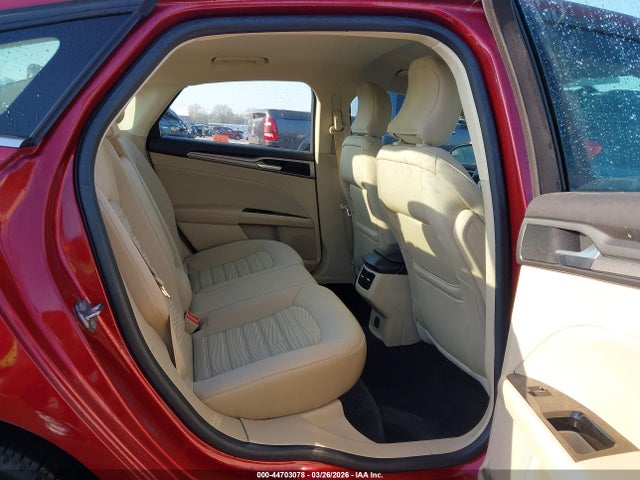 44703078 :رقم المزاد ، 3FA6P0H77GR163154 vin ، 2016 Ford Fusion Se مزاد بيع