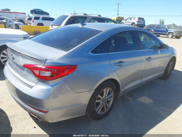 Hyundai SONATA SE 2016 5NPE24AF6GH316218 Image 4