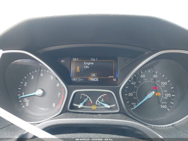 2015 Ford Focus Se მანქანა იყიდება აუქციონზე, vin: 1FADP3F24FL321933, აუქციონის ნომერი: 44703123