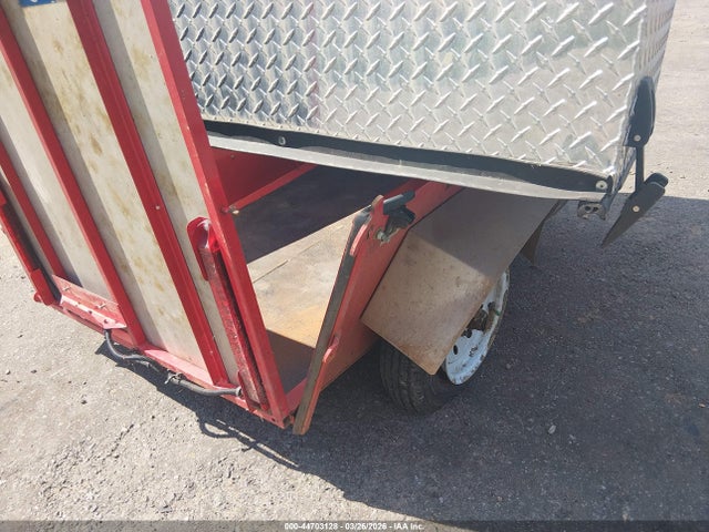 44703128 :رقم المزاد ، 1T9US0517PL277020 vin ، 2023 Trailer Tesh & Son's Handicap Wheel Chair مزاد بيع