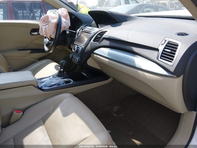 2016 ACURA RDX 5J8TB4H7XGL027846 Photo 4
