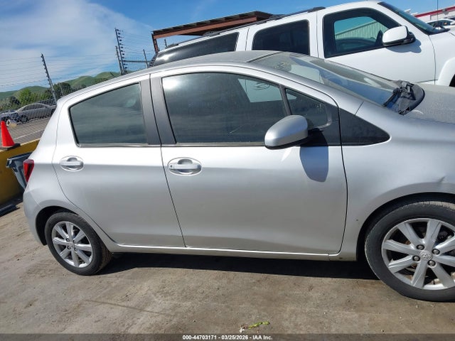 VNKKTUD39GA060351 Toyota YARIS LE