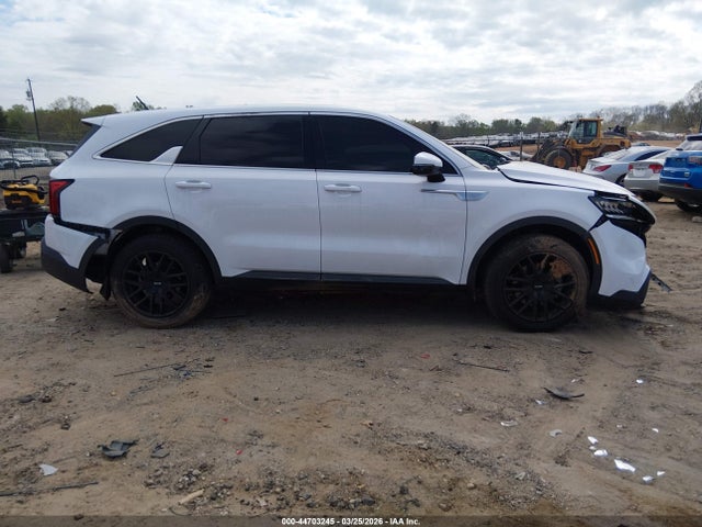 Продажа на аукционе авто 2023 Kia Sorento Lx, vin: 5XYRG4LC7PG191789, номер лота: 44703245