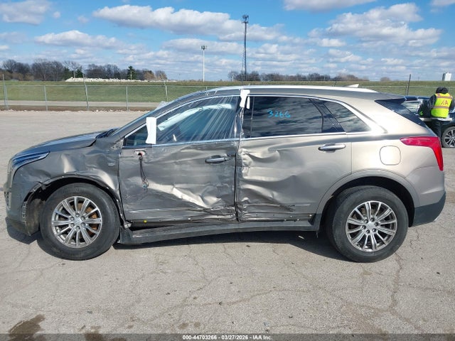 Продажа на аукционе авто 2018 Cadillac Xt5 Luxury, vin: 1GYKNDRS1JZ215268, номер лота: 44703266