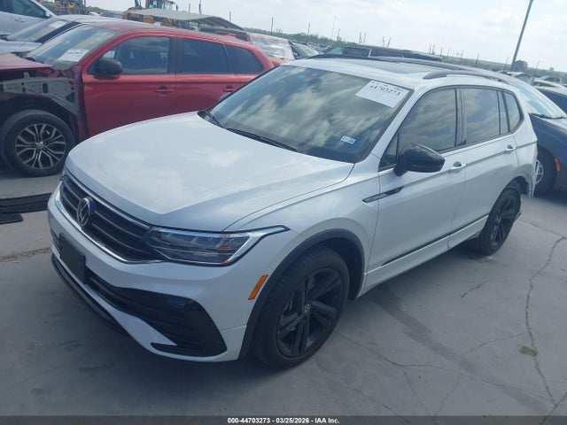 Aukcja sprzedaży 2023 Volkswagen Tiguan 2.0t Se R-line Black, vin: 3VVCB7AX3PM106396, numer aukcji: 44703273