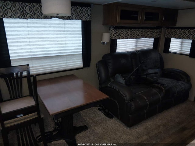 Продажа на аукционе авто 2016 Coachmen Chaparral 360, vin: 5ZT3CH1B2GA313105, номер лота: 44703312