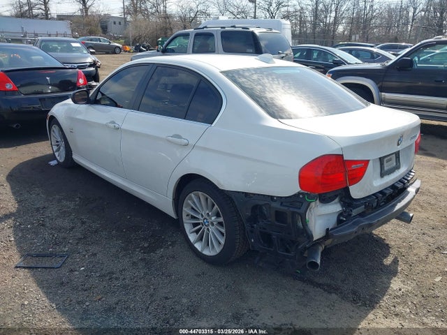 2011 Bmw 335i Xdrive მანქანა იყიდება აუქციონზე, vin: WBAPL5C58BA917837, აუქციონის ნომერი: 44703315