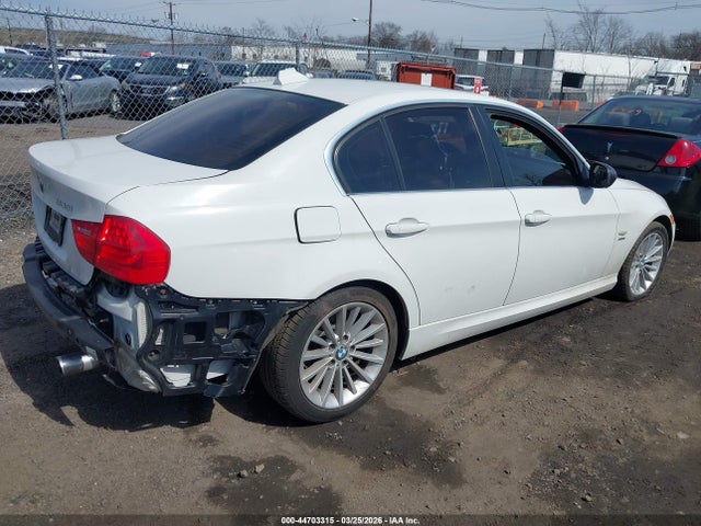 2011 Bmw 335i Xdrive მანქანა იყიდება აუქციონზე, vin: WBAPL5C58BA917837, აუქციონის ნომერი: 44703315