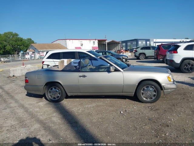 Продаж на аукціоні авто 1995 Mercedes-benz E 320, vin: WDBEA66E9SC283359, номер лоту: 44703353