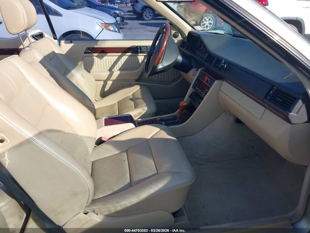 Продаж на аукціоні авто 1995 Mercedes-benz E 320, vin: WDBEA66E9SC283359, номер лоту: 44703353