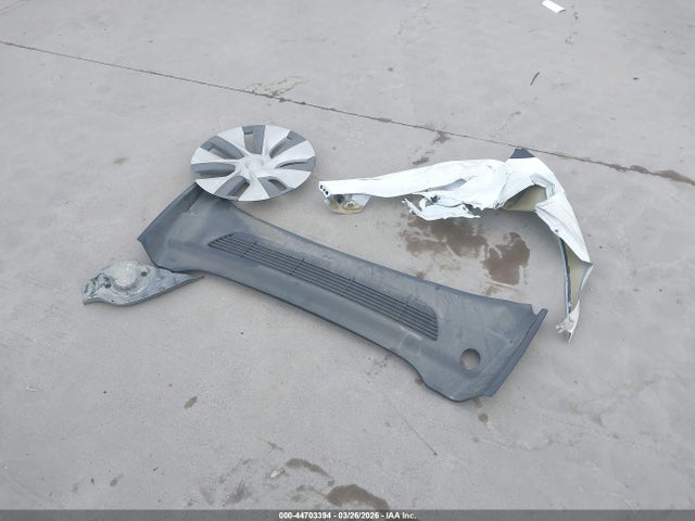 Продажа на аукционе авто 2023 Tesla Model Y Awd/long Range Dual Motor All-wheel Drive, vin: 7SAYGDEE1PF780633, номер лота: 44703394