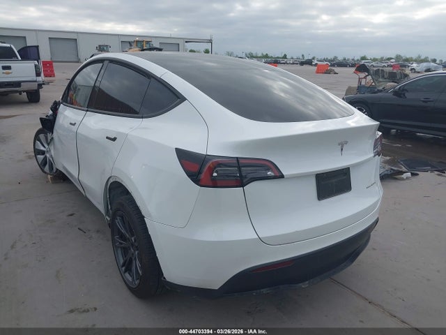 Продажа на аукционе авто 2023 Tesla Model Y Awd/long Range Dual Motor All-wheel Drive, vin: 7SAYGDEE1PF780633, номер лота: 44703394