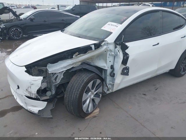 Продажа на аукционе авто 2023 Tesla Model Y Awd/long Range Dual Motor All-wheel Drive, vin: 7SAYGDEE1PF780633, номер лота: 44703394