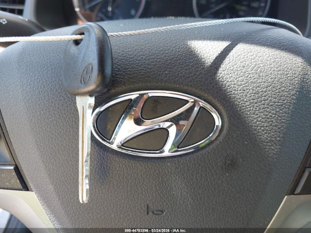 5NPD84LF4HH119301 Hyundai ELANTRA SE