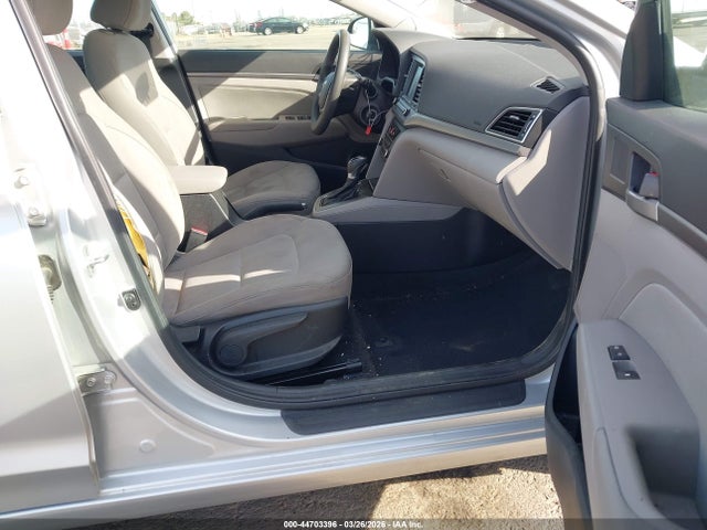 5NPD84LF4HH119301 Hyundai ELANTRA SE