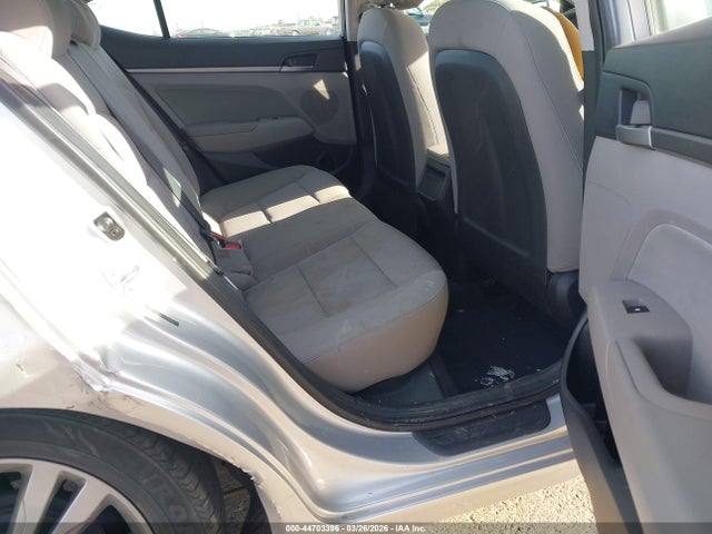 5NPD84LF4HH119301 Hyundai ELANTRA SE