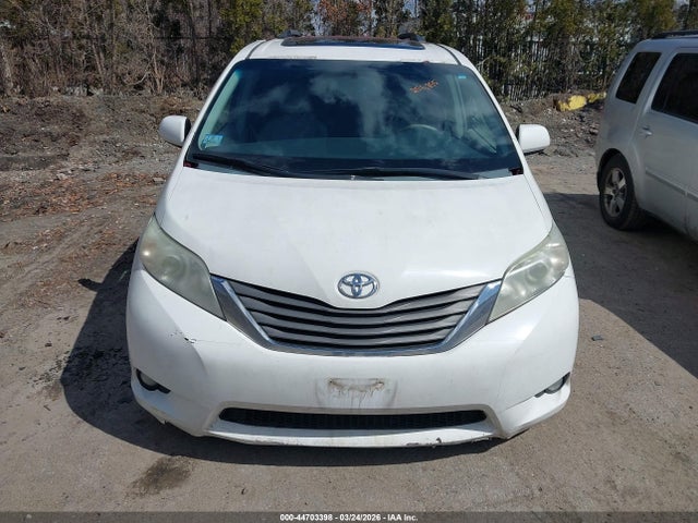 2011 TOYOTA SIENNA 5TDDK3DC7BS021381 Photo 5