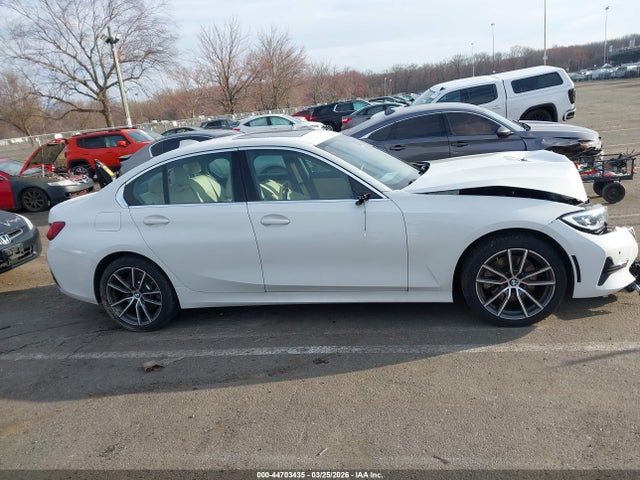 Aukcja sprzedaży 2022 Bmw 330i Xdrive, vin: 3MW5R7J0XN8C71399, numer aukcji: 44703435