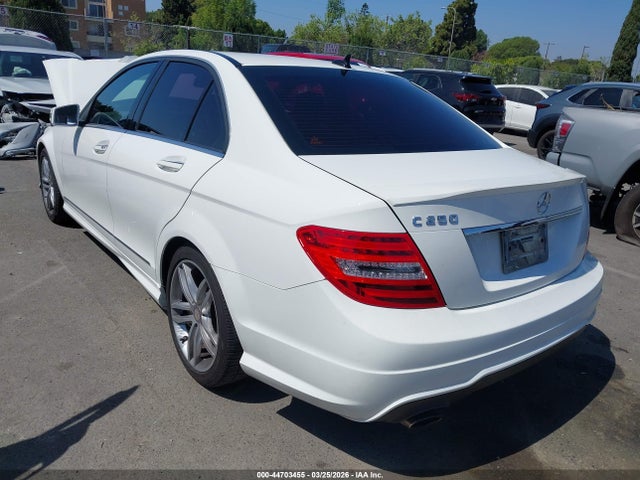 WDDGF4HBXEG221572 Mercedes-Benz C 250 Sport