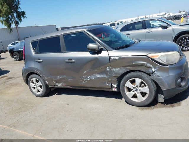 Продаж на аукціоні авто 2017 Kia Soul, vin: KNDJN2A22H7489733, номер лоту: 44703484