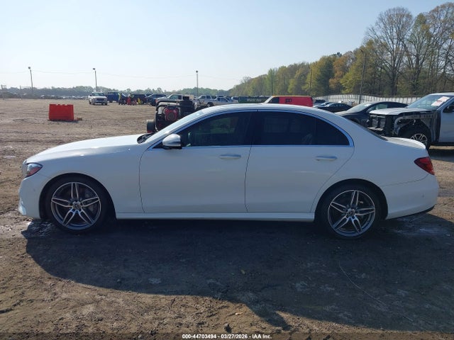 Продажа на аукционе авто 2019 Mercedes-benz E 300, vin: WDDZF4JB2KA526176, номер лота: 44703494