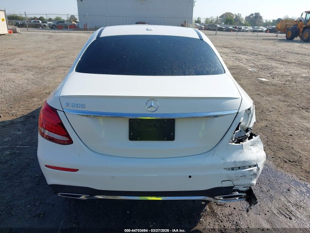 Продажа на аукционе авто 2019 Mercedes-benz E 300, vin: WDDZF4JB2KA526176, номер лота: 44703494