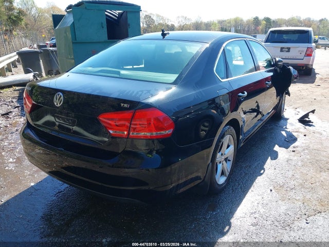2015 Volkswagen Passat 1.8t Limited Edition მანქანა იყიდება აუქციონზე, vin: 1VWAT7A30FC120639, აუქციონის ნომერი: 44703510