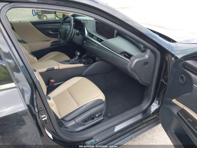 2019 Lexus Es 350 მანქანა იყიდება აუქციონზე, vin: 58ABZ1B18KU002301, აუქციონის ნომერი: 44703526