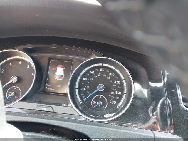 WVWLF7AU5FW252158 Volkswagen Golf R 4-door