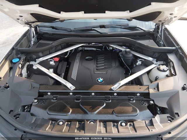 44703536 :رقم المزاد ، 5UXCW2C07M9E63260 vin ، 2021 Bmw X7 Xdrive40i مزاد بيع