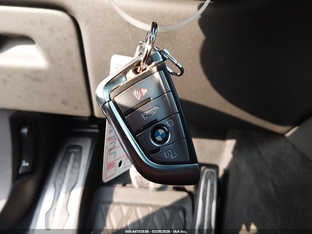 44703536 :رقم المزاد ، 5UXCW2C07M9E63260 vin ، 2021 Bmw X7 Xdrive40i مزاد بيع