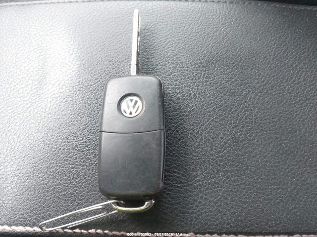 3VW2K7AJ6EM247608 Volkswagen Jetta 2.0l S