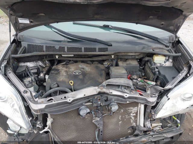 2017 TOYOTA SIENNA 5TDYZ3DC7HS771093 Photo 9