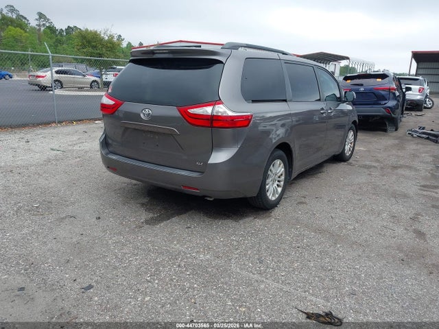 2017 TOYOTA SIENNA 5TDYZ3DC7HS771093 Photo 3