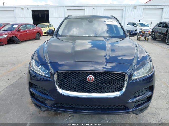44703637 :رقم المزاد ، SADCJ2BV0HA886149 vin ، 2017 Jaguar F-pace 35t Premium مزاد بيع