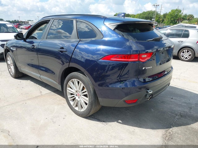 44703637 :رقم المزاد ، SADCJ2BV0HA886149 vin ، 2017 Jaguar F-pace 35t Premium مزاد بيع