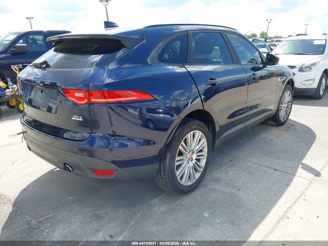 44703637 :رقم المزاد ، SADCJ2BV0HA886149 vin ، 2017 Jaguar F-pace 35t Premium مزاد بيع